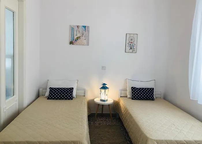 بيت للعطل Stylish For 6 In