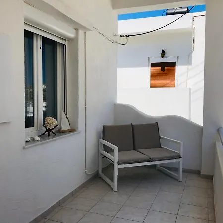 Stylish For 6 In Adamantas (Milos)